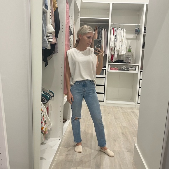 Banana Republic Padded Shoulders Tee - Picture 1 of 4